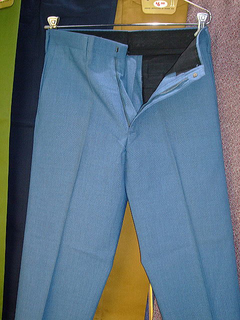MR DEE CEE LOT 4-1077/440 65%DACRON TRILORAL POLYESTER 35%AVRIL RAYON